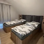 Hallera * Pleszew